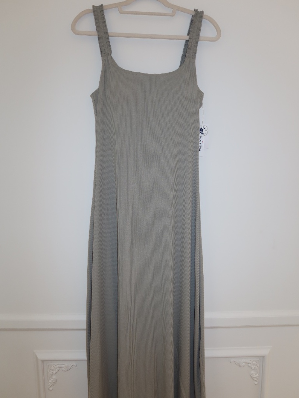 Maxi Seagrass Green Dress NWT Built in Bra Size M